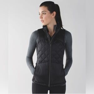 Lululemon Down For A Run Vest in Black, Size 4